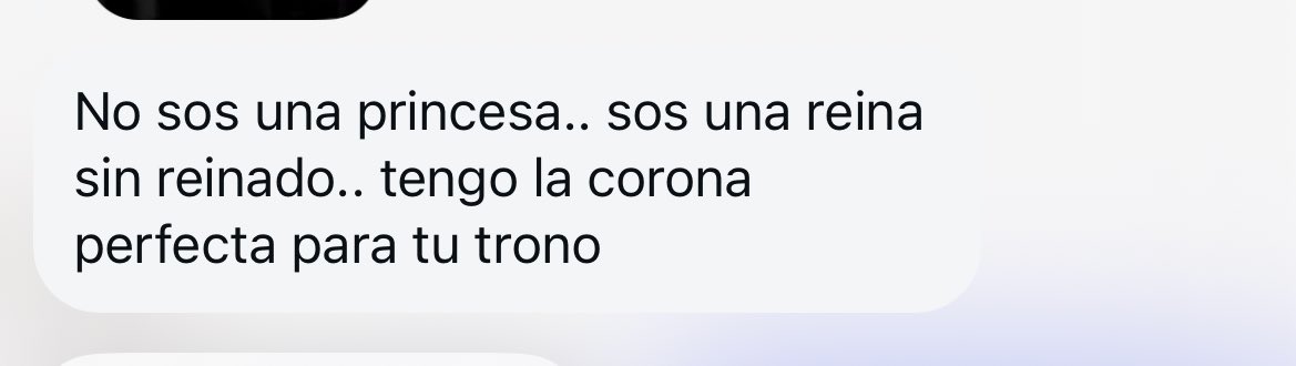 BeeluGrosso's tweet photo. Bueno, arranque el año de novia https://t.co/2hhSn08ZmE