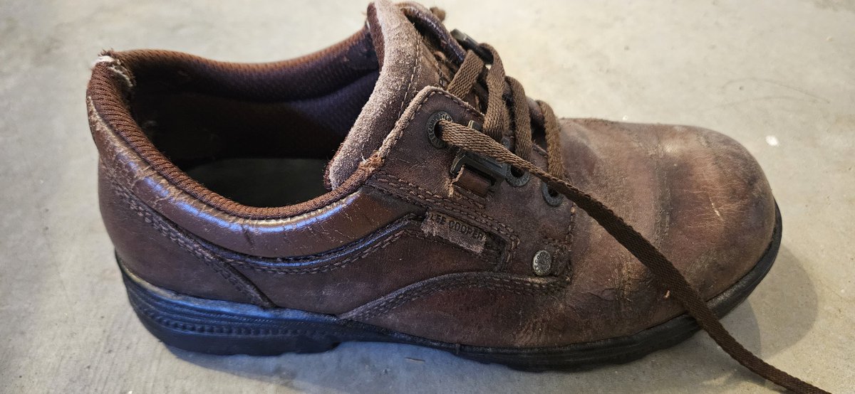 b_rajsrini's tweet photo. Hi @LeeCooperIn , I am looking for this shoe and I couldn't find it. This is my favorite and goes well with Jeans and Khakis. This is one of your best and unique designs that is not available elsewhere in the whole world. I am still searching for this same shoe. Any help here? https://t.co/HjzWq41ilz