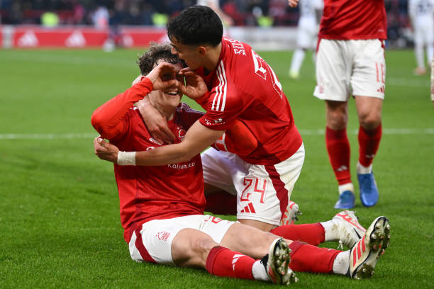 premier_py's tweet photo. Asistencia🅰️ de Ramon Sosa🇵🇾. #NFFC

DATO: Es el 2° paraguayo🇵🇾 con asistencia🅰️ en #FACup en toda la historia de Miguel Almiron🇵🇾. 🆕

DATO: Luton Town🟠 es el 25° equipo ingles🏴󠁧󠁢󠁥󠁮󠁧󠁿 en recibir una asistencia🅰️ de un paraguayo🇵🇾. #NFOLUT https://t.co/x7BAIqH5gV