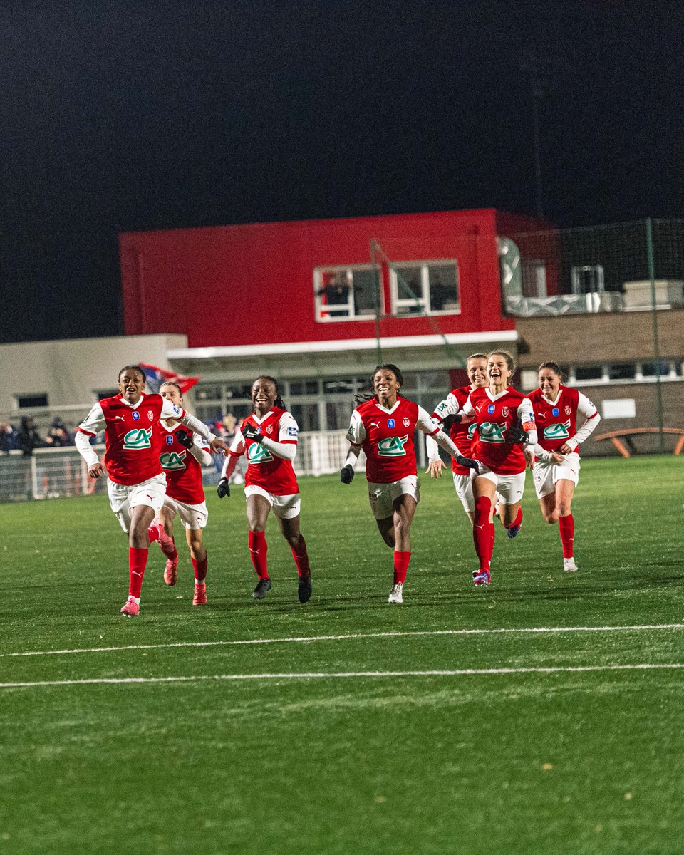 StadeDeReims's tweet image. 𝙇𝙚𝙨 𝙚́𝙢𝙤𝙩𝙞𝙤𝙣𝙨... 😍

#PionnièresEtAmbitieuses #SDROL