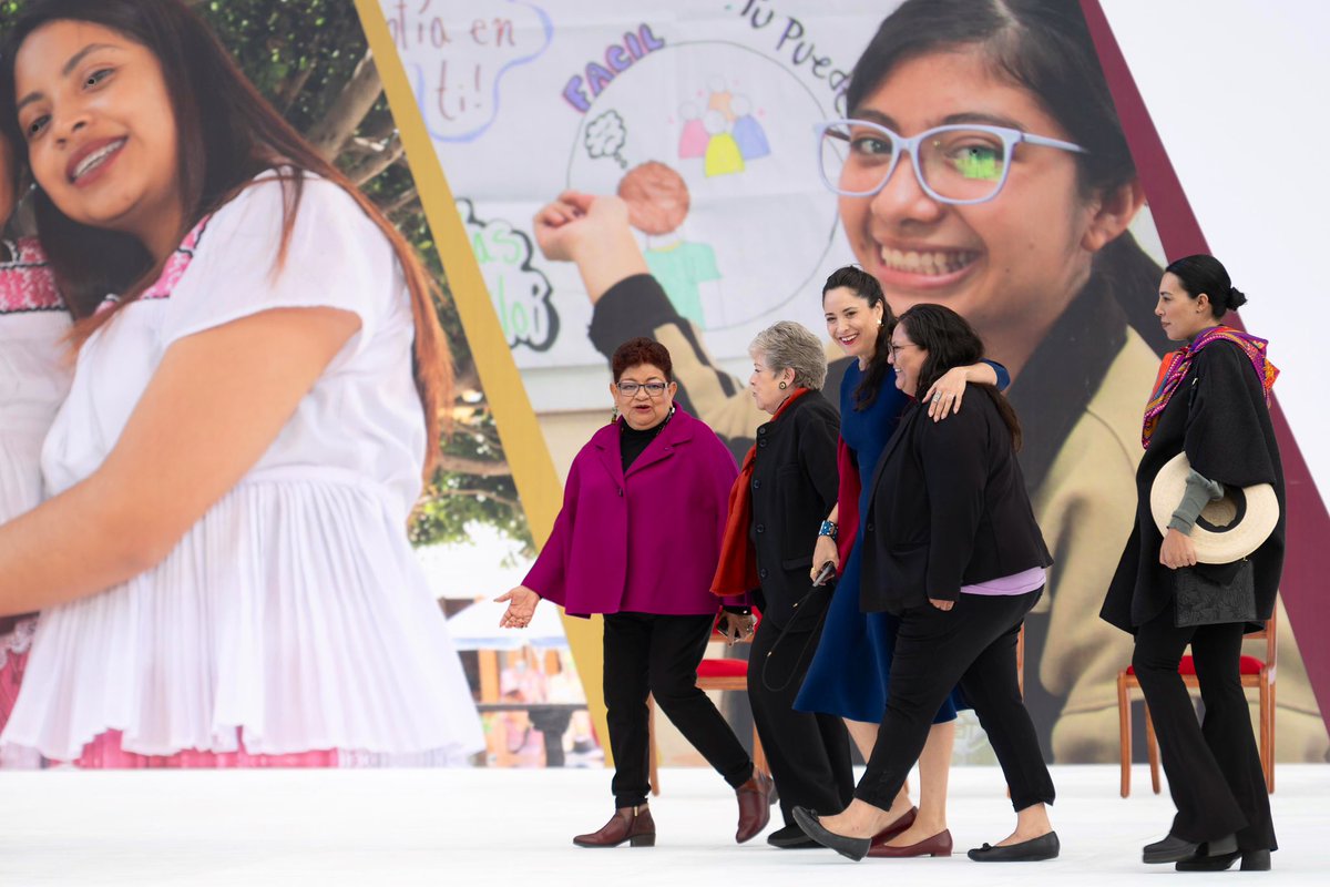 Claudia Curiel de Icaza tweet media