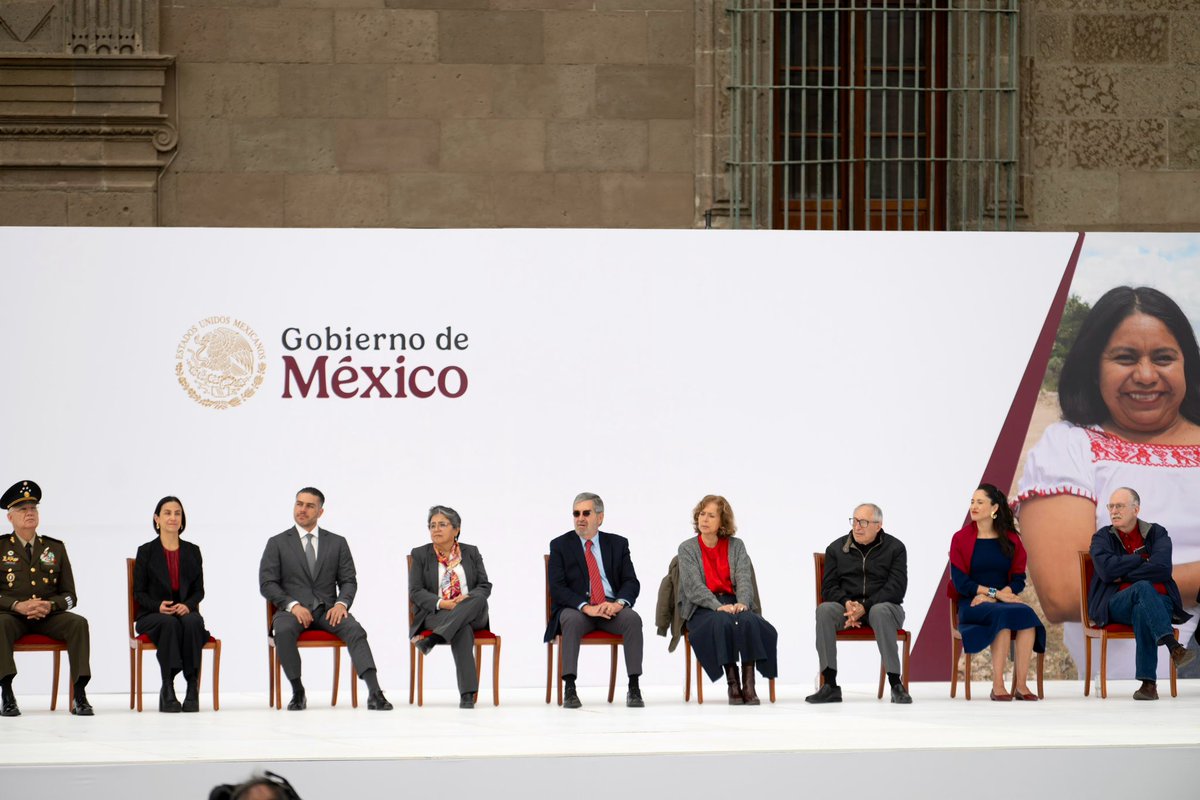 Claudia Curiel de Icaza tweet media