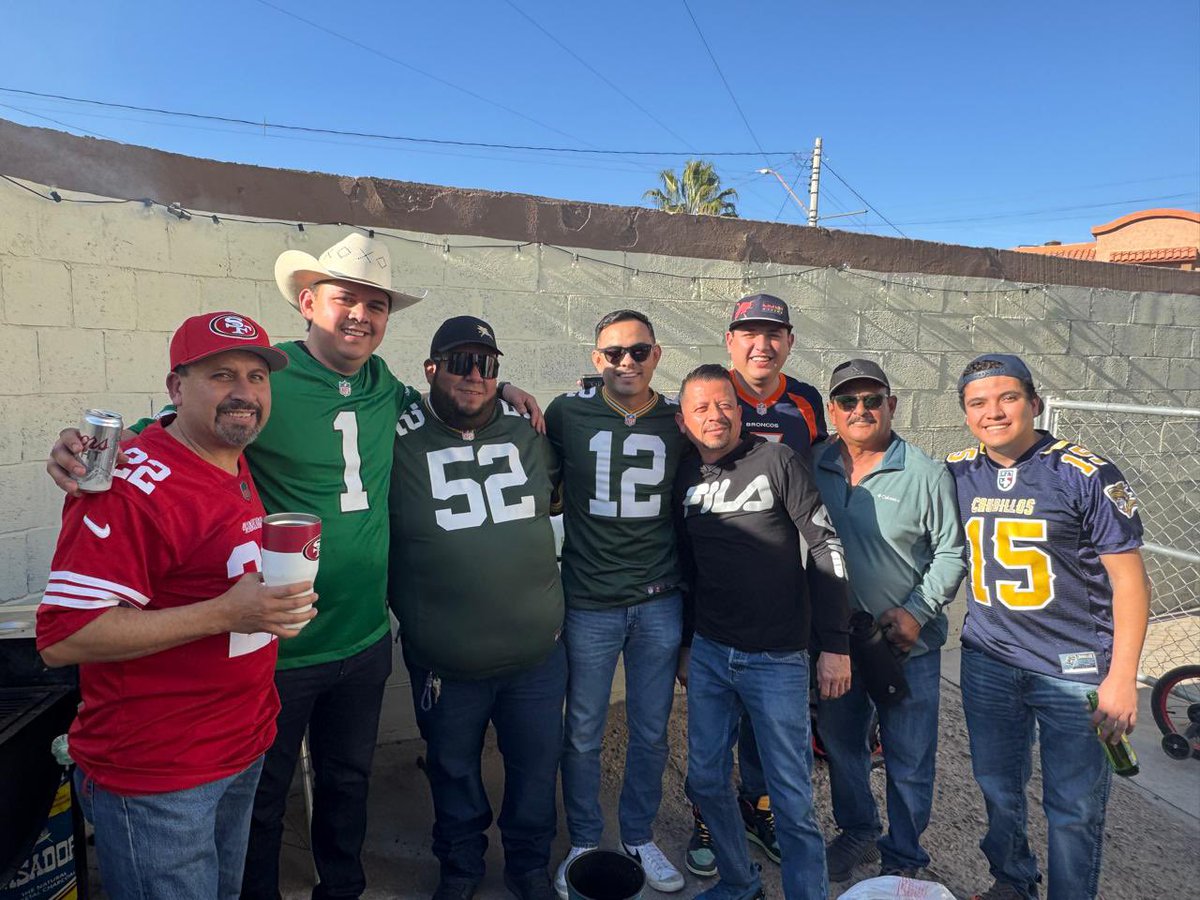 EleazarRascon's tweet photo. #NFLEnTelevisa desde Chihuahua https://t.co/oBCK3v1YgC