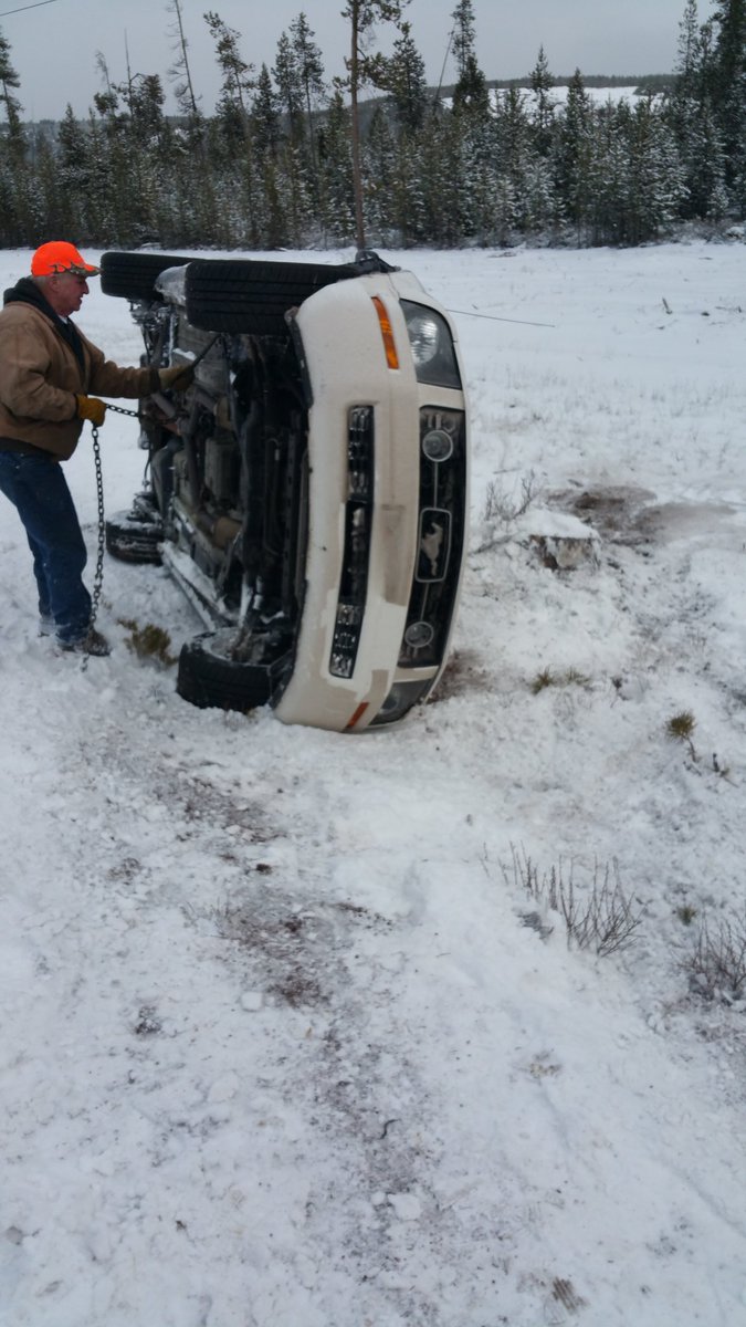 AMexicanChicken's tweet photo. @coletart @CarnageWave What happens to me when I drive in snow.. GG 
I'll take a lil smokey air any day of the week https://t.co/goGeKOjbvu
