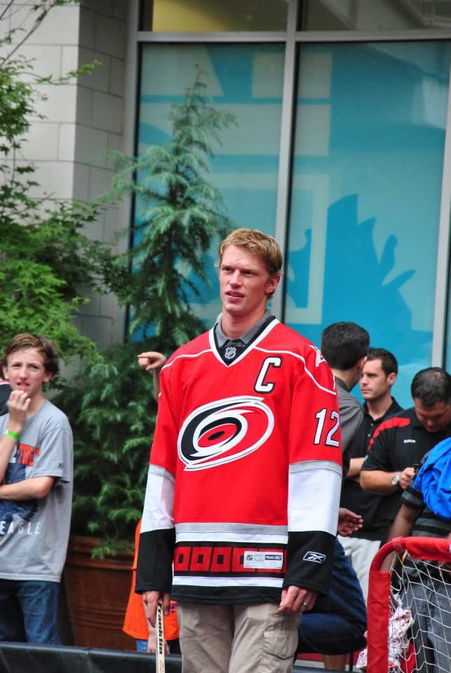 EASykes7's tweet photo. It’s Eric Staal’s jersey retirement, so here’s a few pictures I’ve taken over the years! 😊❤️1️⃣2️⃣ happy retirement &amp; forever a hurricane. #Canes #EricStaal https://t.co/0gb3CzjZAh