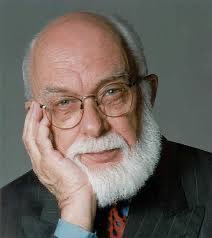 ManifestHistory's tweet photo. 8/ James Randi passed away in 2020, but his legacy lives on. His challenge to think critically, to not take claims at face value, and to always ask for evidence remains relevant in our age of misinformation and alternative facts. #RIPRandi https://t.co/kJRPM8x65C