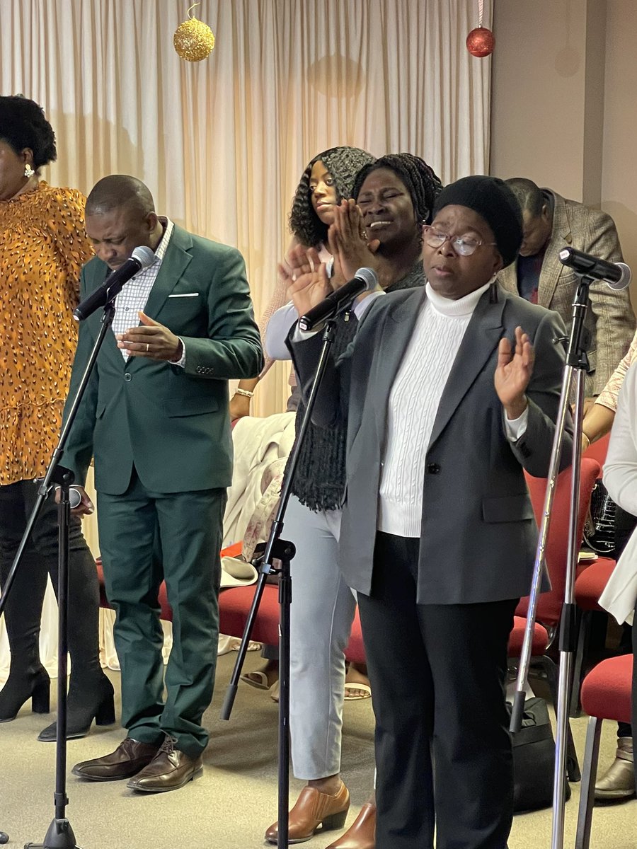 RCCGCOGOttawa's tweet photo. Trust In The Lord (Part 1)
We can trust God because:
🙏 He never disappoints
💡 His ways are perfect
⏳ His timeline is flawless
🌟 He cannot lie

Nothing is too hard for Him (Jer. 32:27)

What step will you take to trust Him more this week? 💭

#TrustInTheLord #RCCGCOGOttawa https://t.co/gpwK0yQKyV