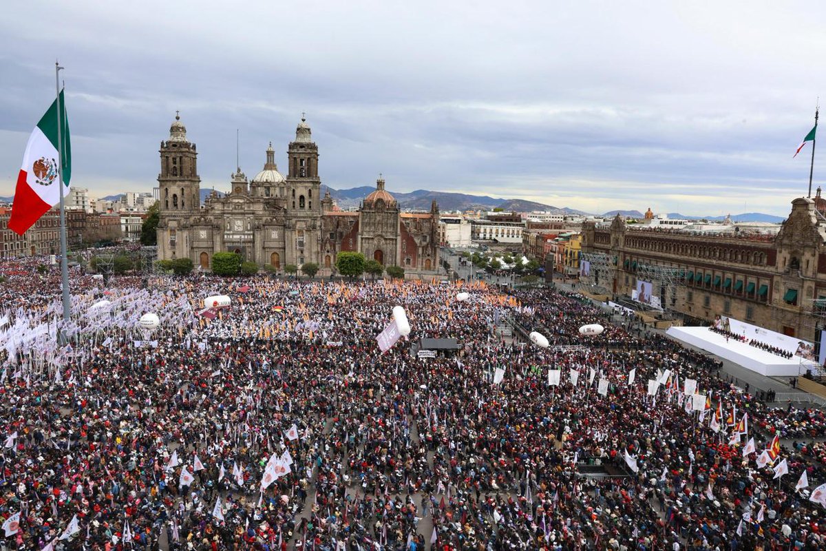 SNietoCastillo's tweet image. Fue un honor acompañar a la Presidenta @Claudiashein al evento Cien Días del Segundo Piso de la Cuarta Transformación, un hecho histórico donde se destacaron los logros alcanzados por el @GobiernoMX durante el inicio de su administración. ¡Felicidades!
#100DiasDeGobierno