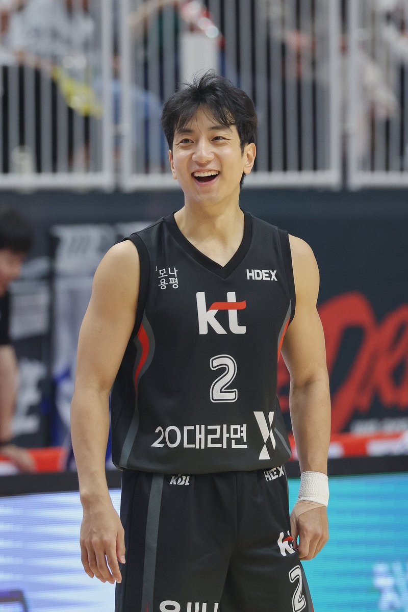 #허훈 귀여웡 🫣