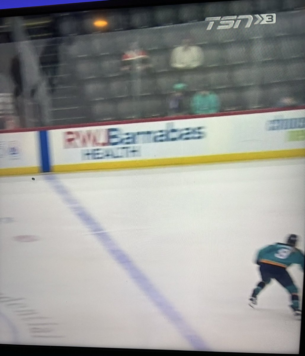 Mel ☀️🌈 tweet media