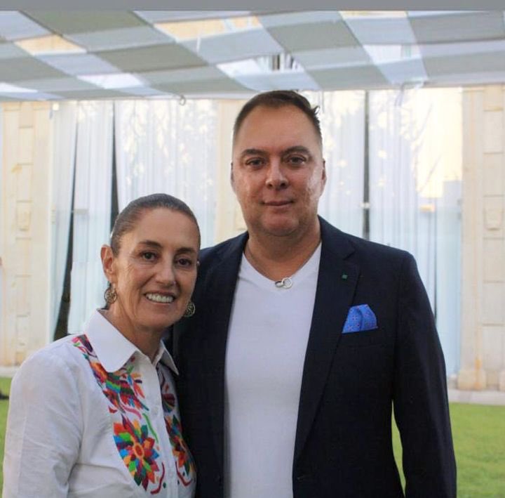 Un honor poder felicitar a la Presidenta de México <a href="/Claudiashein/">Claudia Sheinbaum Pardo</a> por sus primeros #100DíasDeGobierno Felicidades #Presidenta