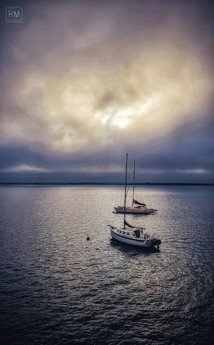 |LITORALES| Entonces… me recorre el viento y el cielo es fuego.
📸:Raciel Manríquez