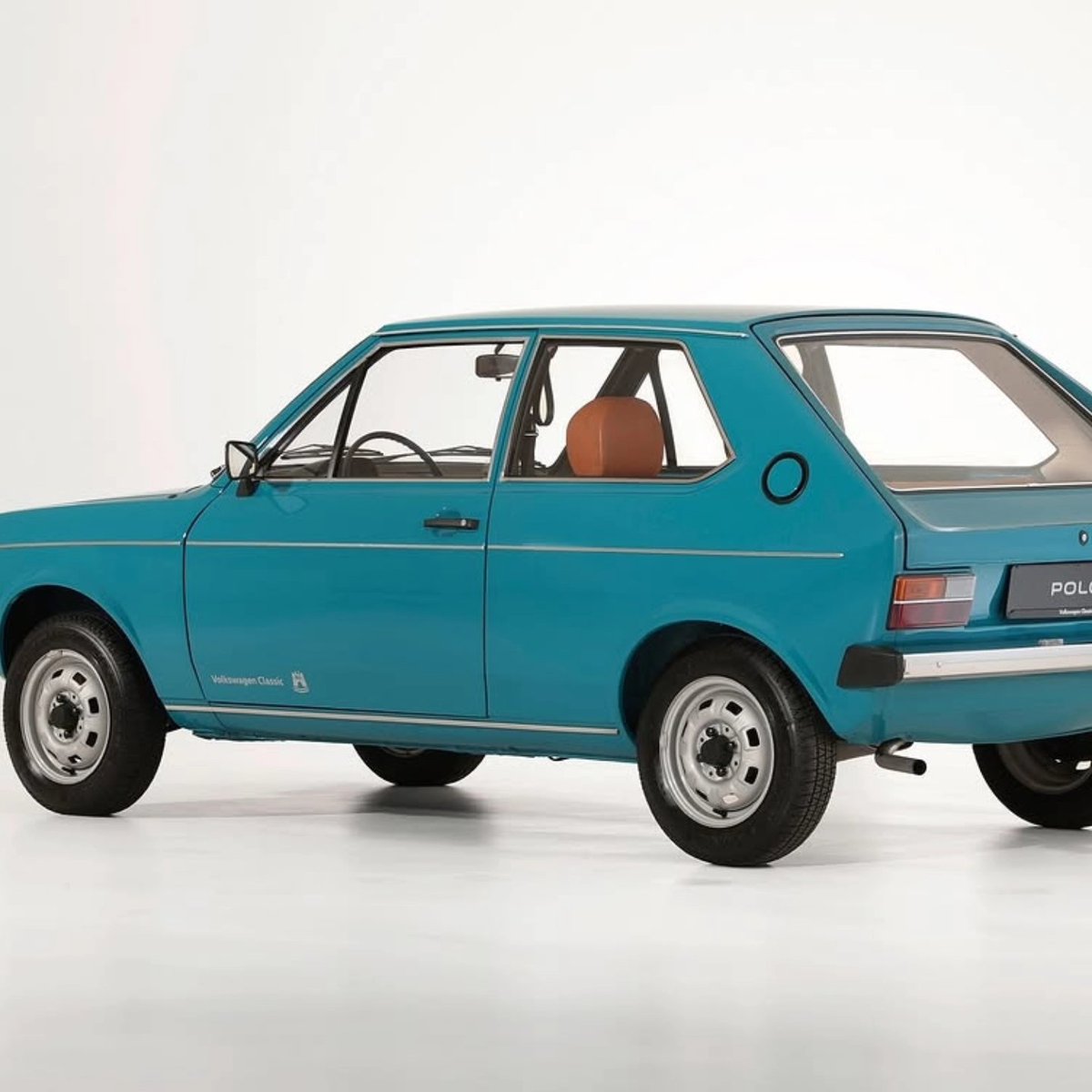 GlobalBlueStone's tweet image. Small car, long trip.