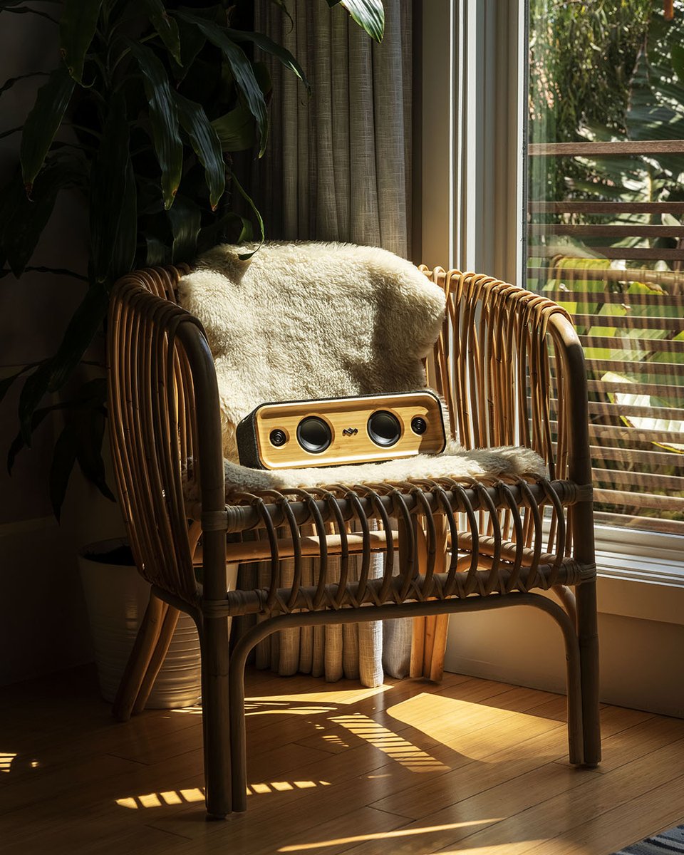 Sunday afternoons feel better with warm sun, good music, and Get Together 2 by your side. 🎶

#HouseofMarley #Speakers 

bit.ly/GetTogether2Sp…