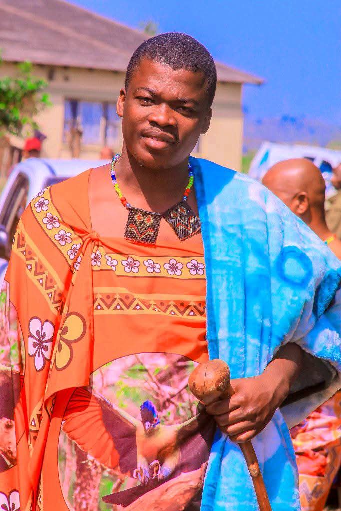 umhlangaswz's tweet photo. "Akudlali kutfwala ingubo impelasontfo yonkhe."
Kusho Hlekisemabutfo Dlamini 🤣🤣
Congrats Nkhosi! 🥳🤩😍
#belated #stillvalid #Blessed #kwentiwakanjena #eswatini https://t.co/9WrwtR4bT7