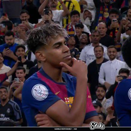 theberneese's tweet photo. Lamine Yamal X Neymar😍 https://t.co/kea7SwFXt2
