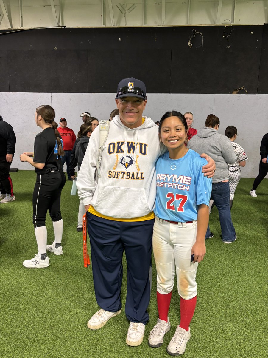 Kieraadia2027's tweet photo. Had tons of fun at the Pryme Winter Camp, learned a lot from all the Coaches here!!
Thank you!
@OKWUeagles_SB @ShawnWoods22 
@SCU_Softball @EOSC_Softball @CoachAnthony31 @NOCTonkSB @rayjeff97 @CoachChrismavs @Beaver_Softball @Coach_JRog @cuaggiessb @jewell_caudle https://t.co/HHjQkU8ipE