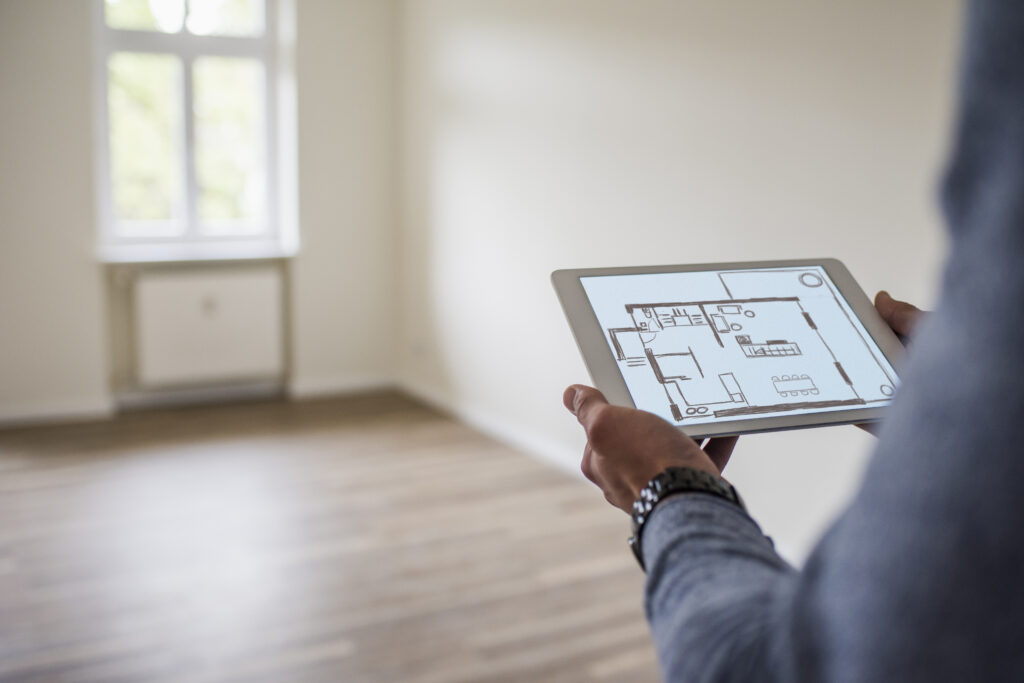 DBarajasRealtor's tweet photo. Choosing the perfect floor plan can be stressful, whether you prefer a single story or a multi-story home with all bedrooms on the top floor. 😫

Here are 5 tips to help you decide on a plan
 https://t.co/RIlGYofV8K https://t.co/jDWQvEsN9I