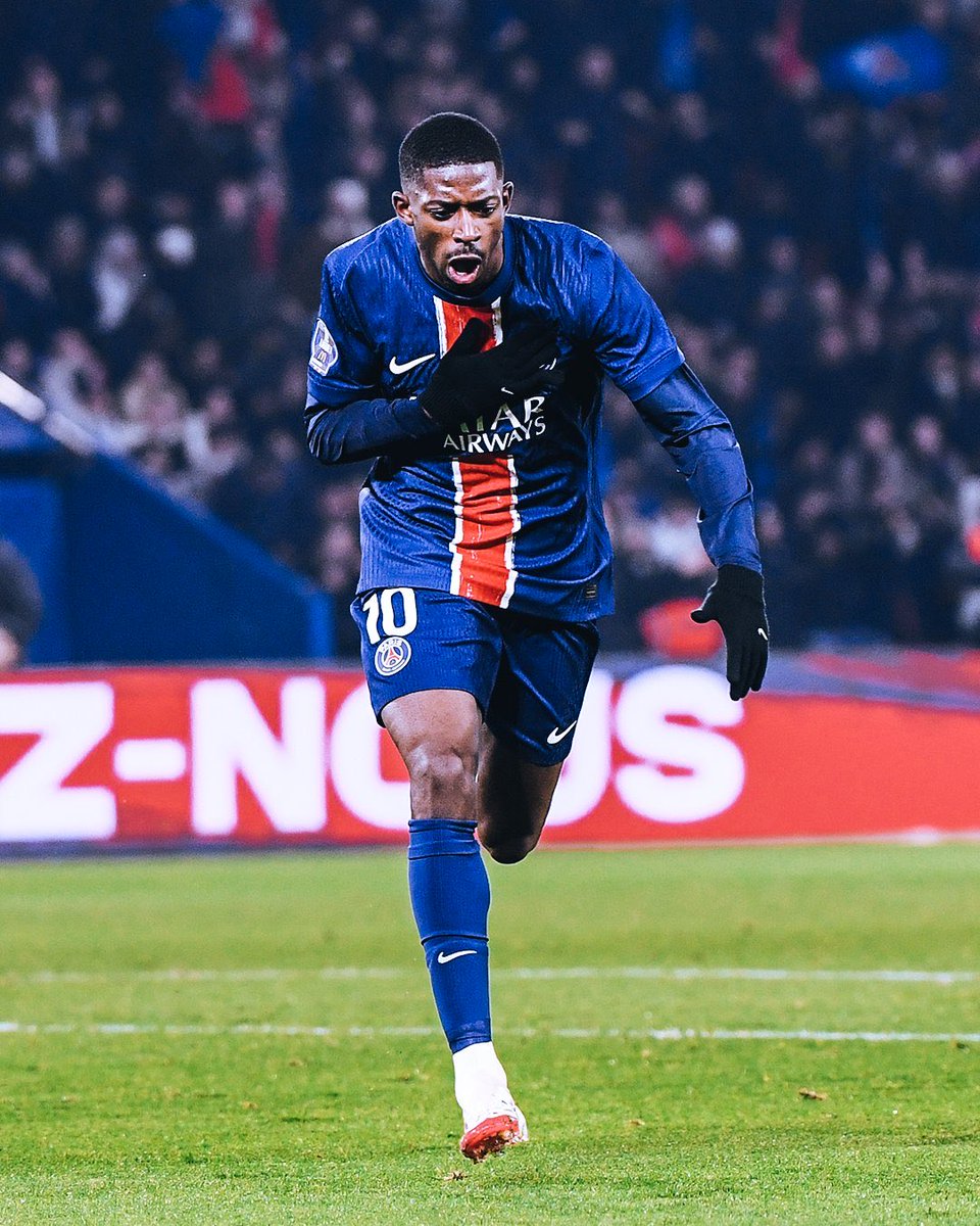 ActuFoot_'s tweet photo. 𝗝𝗢𝗨𝗘𝗨𝗥 𝗟𝗘 𝗣𝗟𝗨𝗦 𝗗𝗘́𝗖𝗜𝗦𝗜𝗙 𝗗𝗘 𝗟𝗜𝗚𝗨𝗘 𝟭 ? 𝗢𝗨𝗦𝗠𝗔𝗡𝗘 𝗗𝗘𝗠𝗕𝗘́𝗟𝗘́. 🥵

10 buts ⚽️
4 passes décisives 🎯

Il égale Mason Greenwood avec 14 G/A.

📸 @Ligue1_ENG https://t.co/gREpjAg2Mu