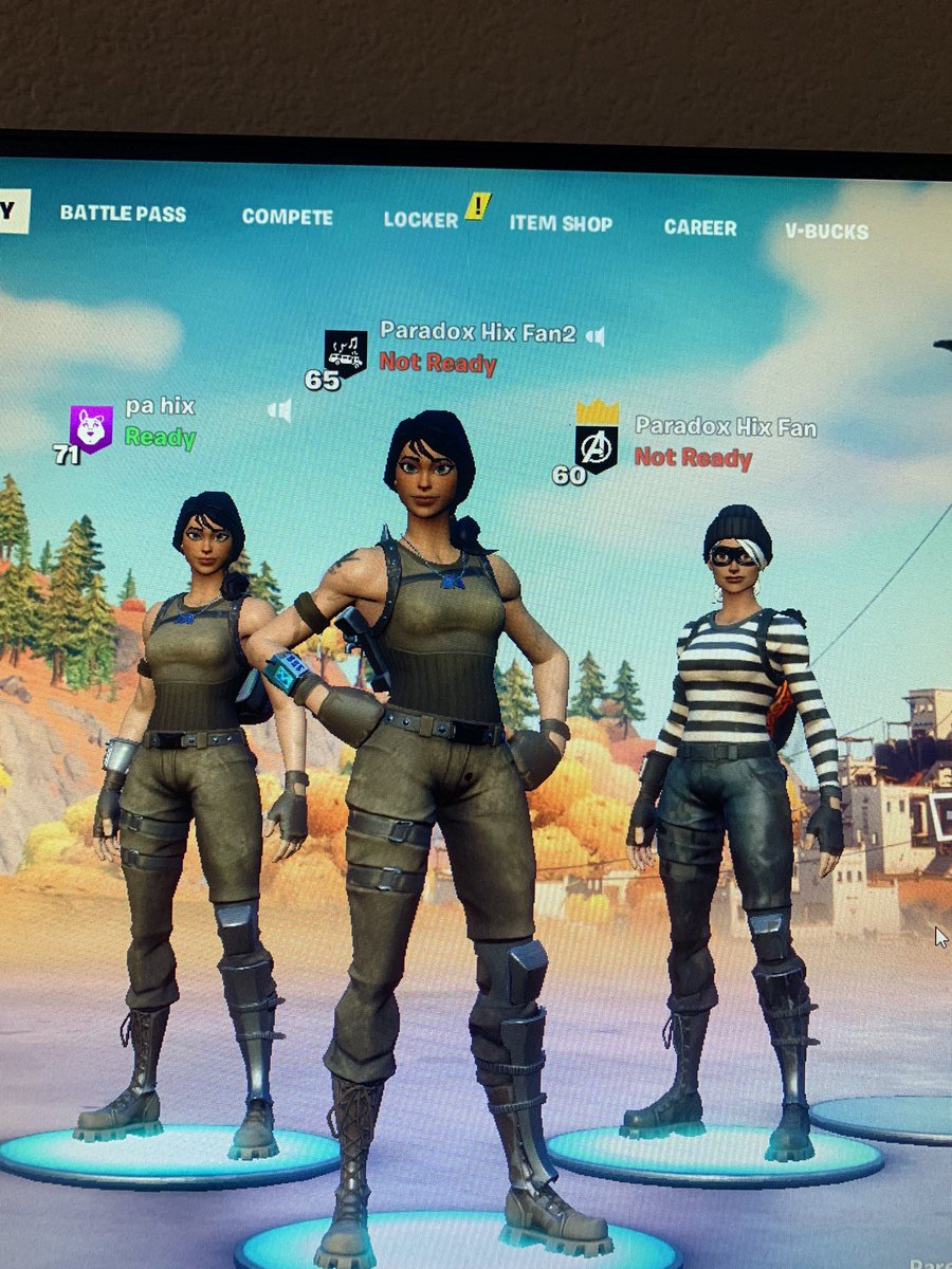 jeronballs's tweet image. use to have real life fans wish I can go back😣