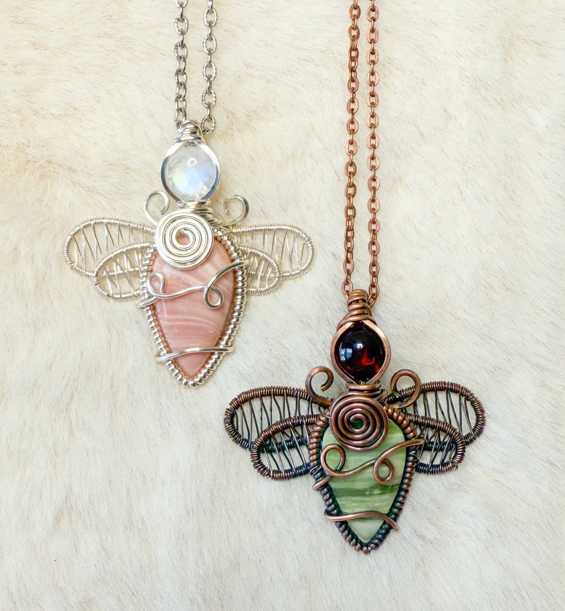 mildhippie's tweet photo. crystal dragonfly fairy necklaces 🧚‍♂️

a part of my “pink peppermint” collection coming Friday January 17th at 8pm eastern time https://t.co/IytsWB8eyn