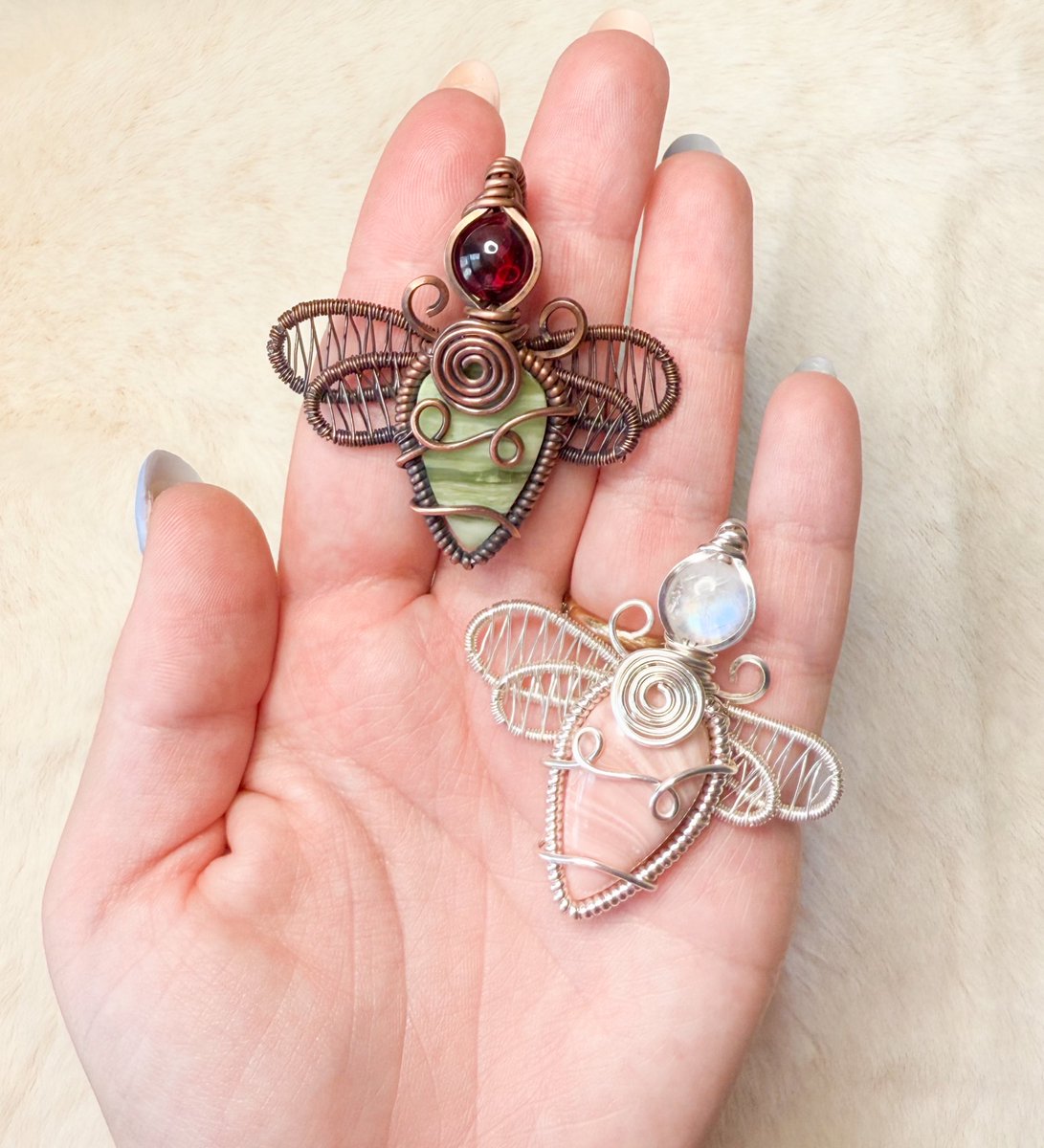 mildhippie's tweet photo. crystal dragonfly fairy necklaces 🧚‍♂️

a part of my “pink peppermint” collection coming Friday January 17th at 8pm eastern time https://t.co/IytsWB8eyn