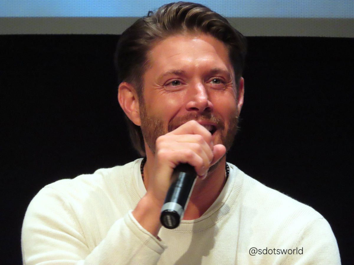 sdotsworld's tweet image. Jensen at #dlc6 in Paris last year ❤️