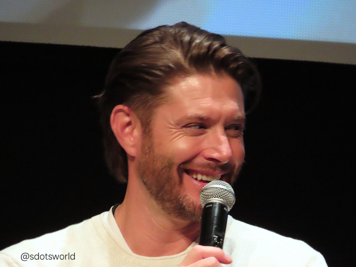 sdotsworld's tweet image. Jensen at #dlc6 in Paris last year ❤️