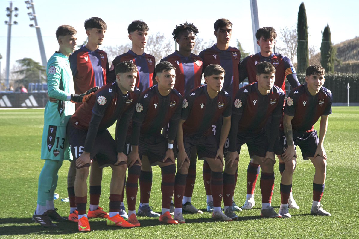 Orgulloso de todos vosotros 👏🏽 cada derrota es un aprendizaje ⚽️ #levanteud