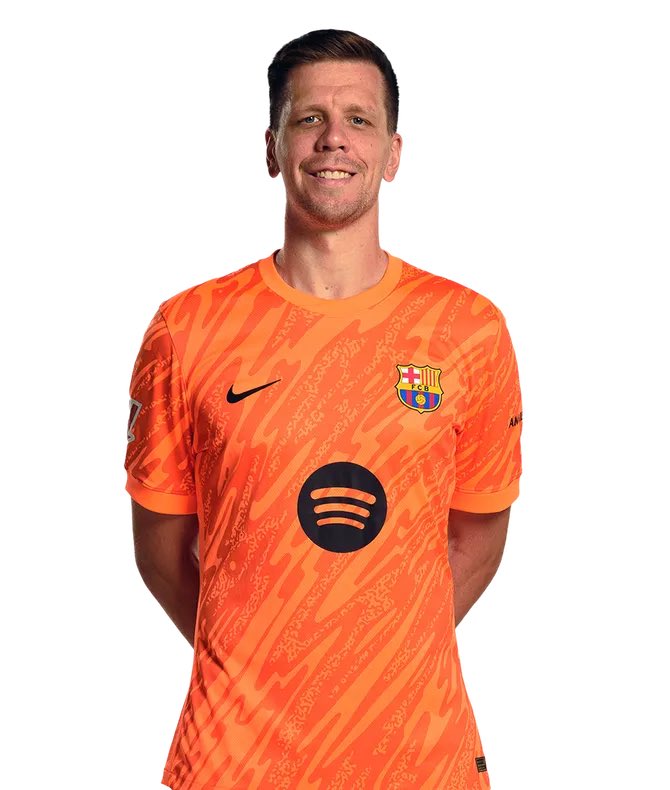 - Le suda la polla todo
- Fuma más que Tommy Shelby
- Se aburre en los partidos y sale del área a darle con la cabeza para darle diversión
- No ha jugado ni dos partidos enteros y le han expulsado

Don Szczesny Parera, personaje de culto