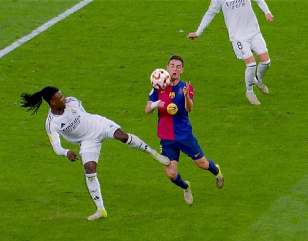 Somhiseremfcb's tweet photo. Roja también era esto. Ladrones https://t.co/9ZiaEpqEAO