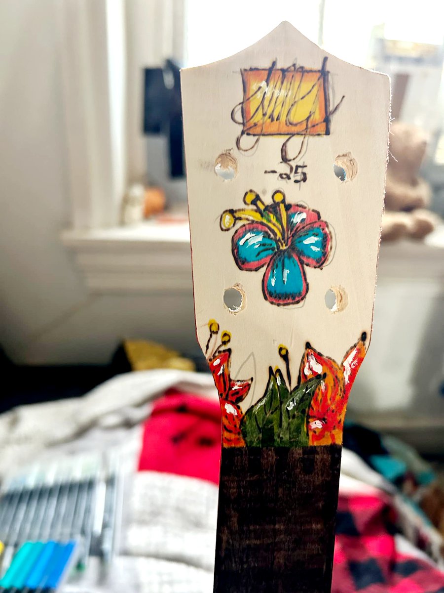 ZeekieZu28's tweet photo. Finished burning and painting the neck. I want to embellish the little fret board next. Then will move on to sealing and assembly! https://t.co/yICnULP6QA
