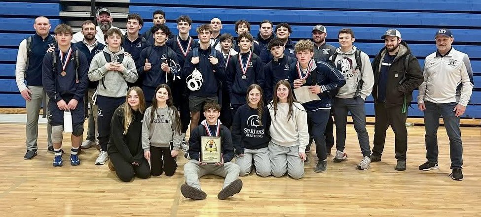 FHCWrestling1's tweet photo. Your Howell Central Spartans Place 1st at the GAC Tournament yesterday. Chase Grey (120) and Sam Golden (175) are individual Champs!!! Congrats Team!!!
#WeAreSparta
#SpartanLife
#GACChamps https://t.co/UQdF9IhiWo