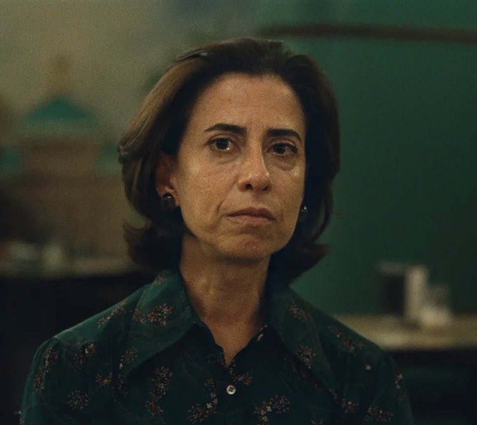 sboficial's tweet photo. 🚨 DEU BRASIL! Ainda Estou Aqui venceu o prêmio de "Melhor Filme" no Festival Internacional de Cinema de Palm Springs.

"Por transmitir o horror da ditadura invasora da perspectiva íntima de uma mãe defendendo não apenas sua família de cinco pessoas, mas sua dignidade. Evocando a gravidade da violência sem recorrer ao melodrama, o diretor Walter Salles captura um momento crítico da história em detalhes escrupulosos e convincentes", definiu o juri.