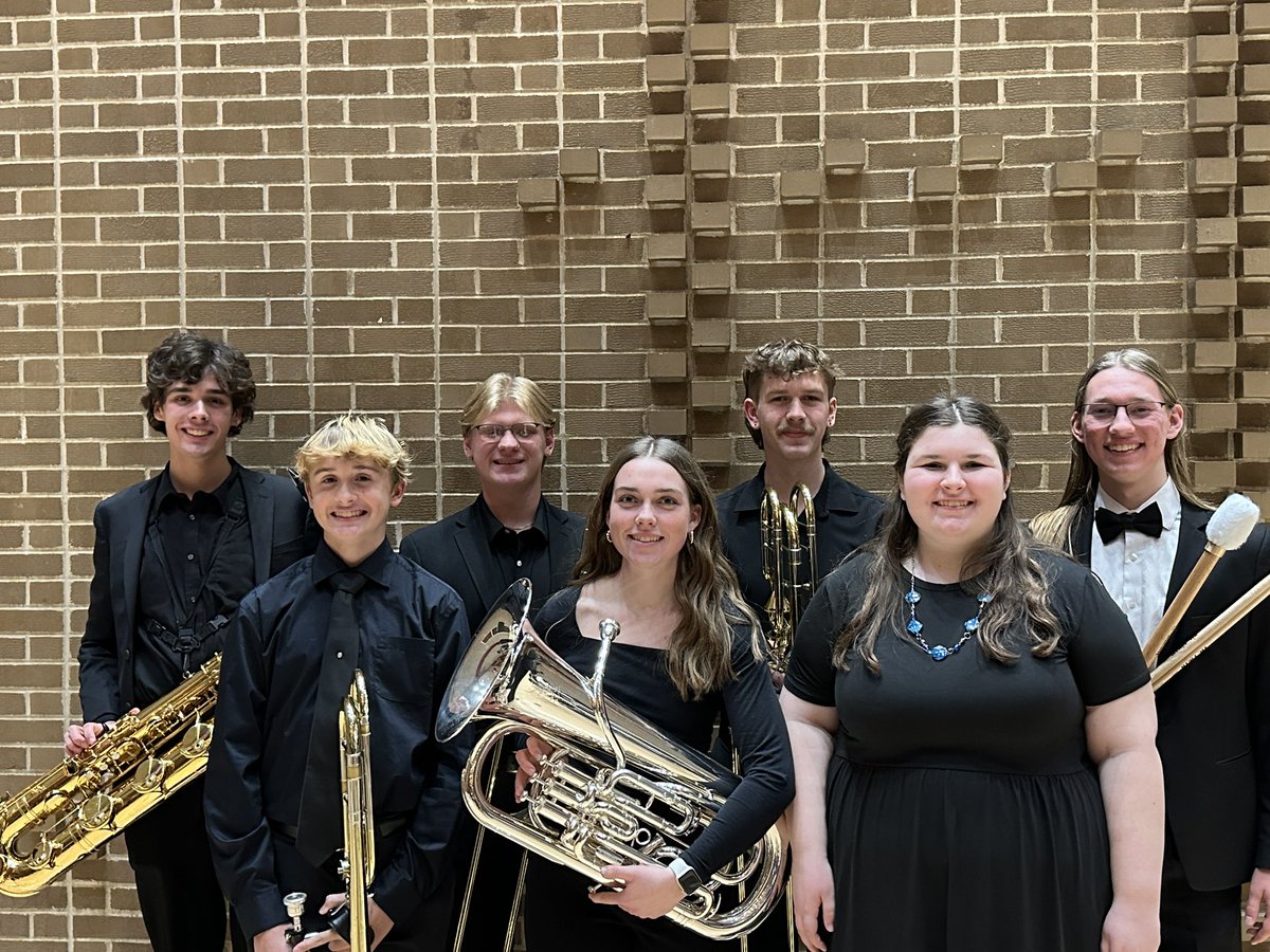 ehsbands's tweet image. Congratulations to these amazing students on a great concert last night at the NWIBA Honor Band! Both bands sounds fantastic!!
