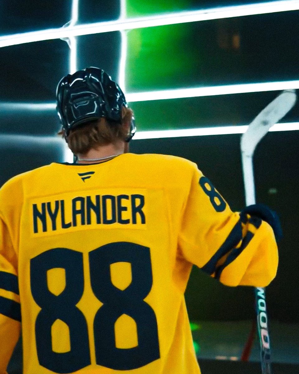 LeafsPapi_'s tweet image. HELLO WILLIAM?? 😩😩