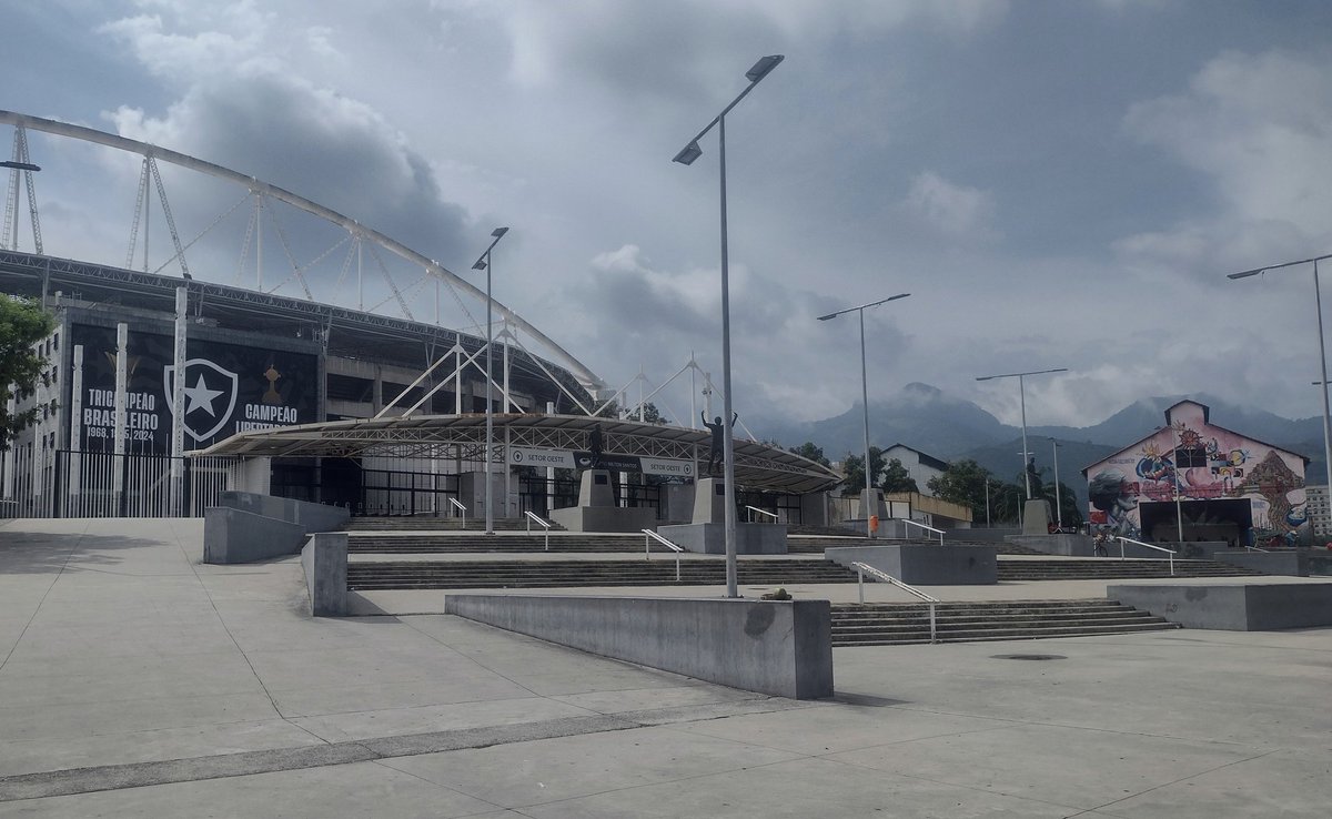 donniedarko73's tweet image. viradão do engenhão - ano II

#botafogo #estádioniltonsantos #engenhão #engenhodedentro #riodejaneiro