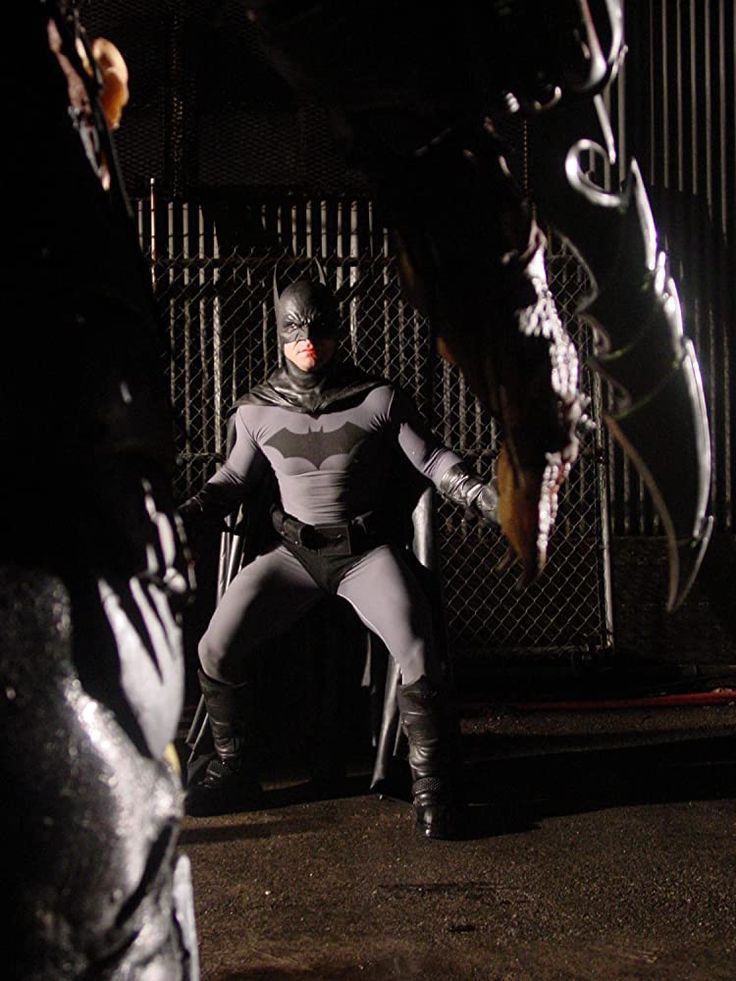 SoyBulldoster's tweet photo. Podría funcionar un Batman así en el cine. https://t.co/7nioIkUEbs