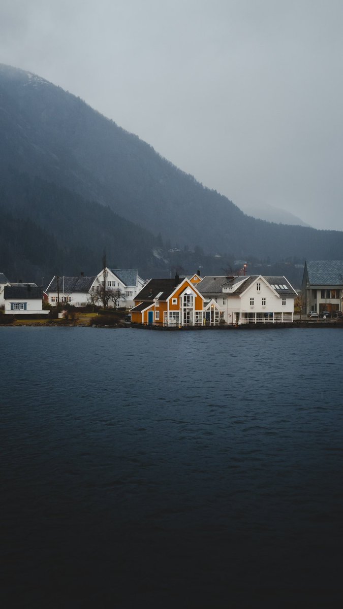 DylanCalluy's tweet photo. Fjords 🇳🇴 https://t.co/xfuXyyrtBS