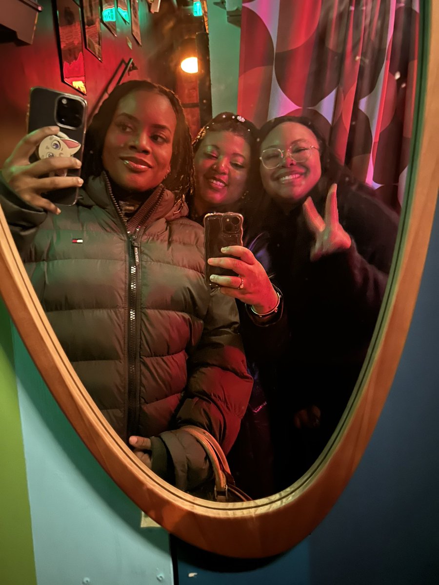 Kattburglar's tweet photo. Obsessed with my girls. Fun weekend celebrating @FOXXtheeGAMER!!! w/ @PandaaBabee95 (@theSoulerRealm) https://t.co/MEL3FAYbM1