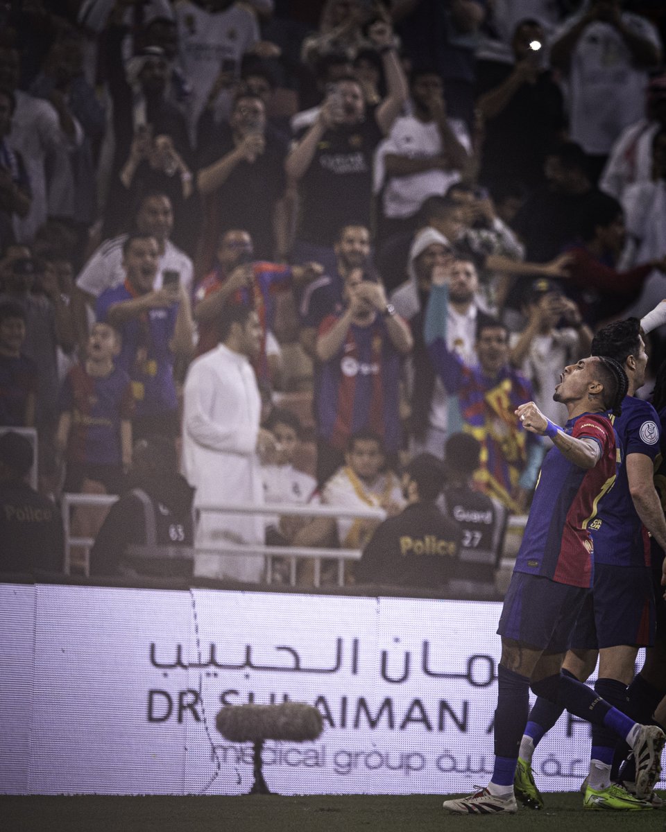 fcbarcelona_jp's tweet photo. グッジョブ！ハフィーニャ👏👏👏👏👏
#ElClásico(2-5) https://t.co/EgGDjmFIAv