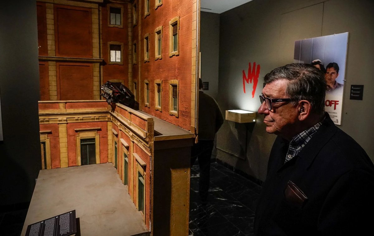 Vitoria expone la maqueta de Emilio Ruiz para la escena del atentado contra Carrero Blanco en ‘Operación Ogro’: una escena tan lograda que mucha gente cree que es real. elcorreo.com/alava/araba/fi…