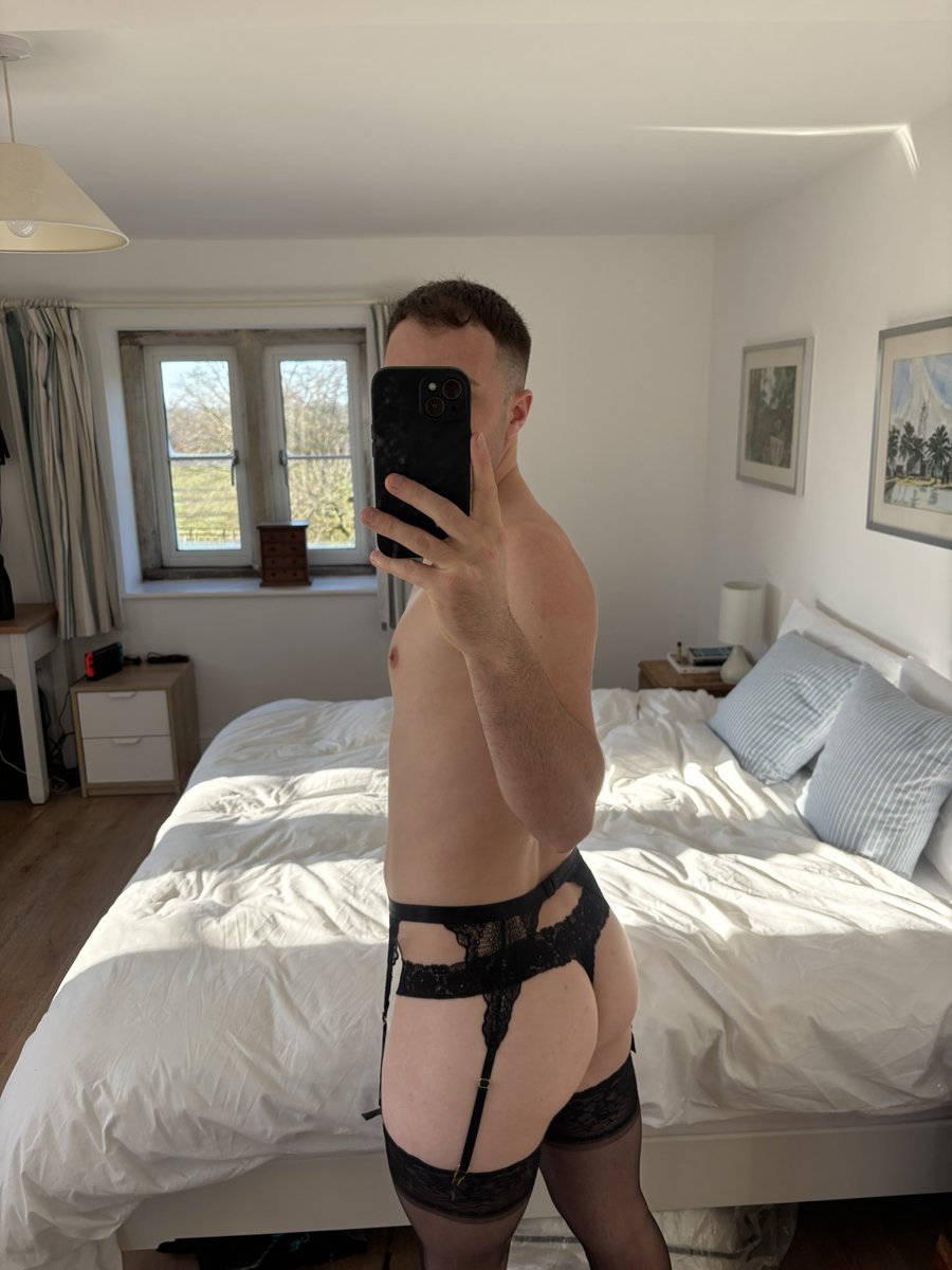 Cdf_Kink's tweet photo. Who likes boys in lingerie? https://t.co/ocsbkmWKVg