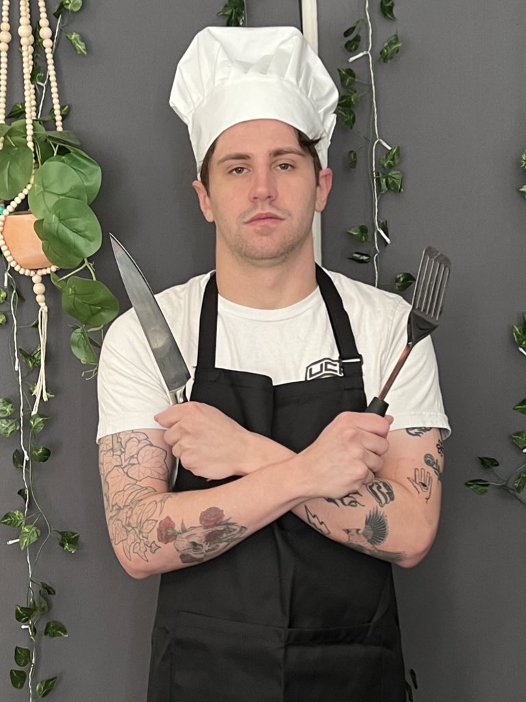 It is time for the return.

Omelette is back and the chef is back along with them.

We’re cooking up a return to top 16 and it starts today at 7 EST, all live on BassFromThePast on Twitch. See you soon 👨‍🍳