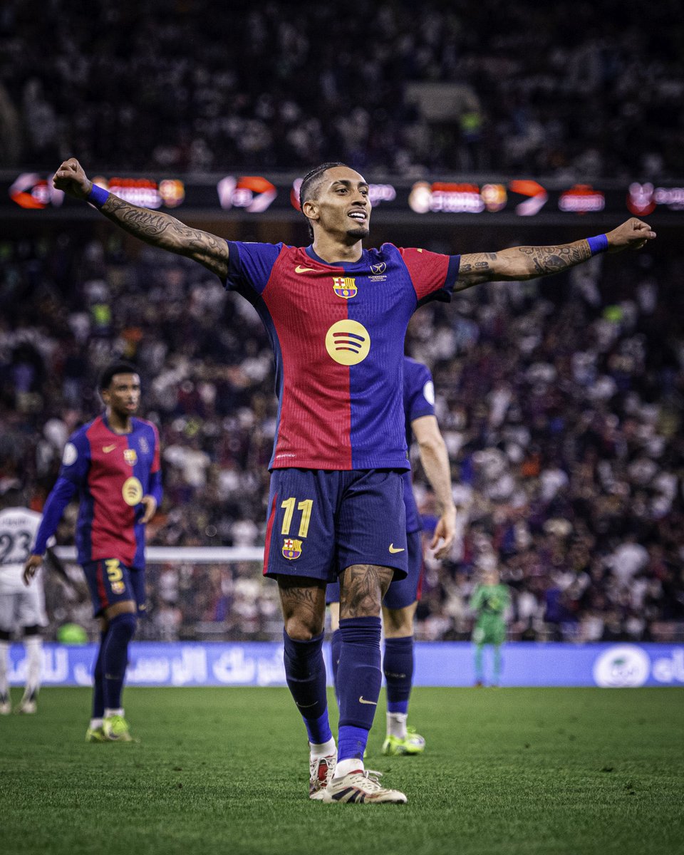 barcacentre's tweet photo. Full time: Barcelona 5-2 Real Madrid.

Barça win the Spanish Super Cup, the first trophy in the Hansi Flick era. https://t.co/6VVlftos1z