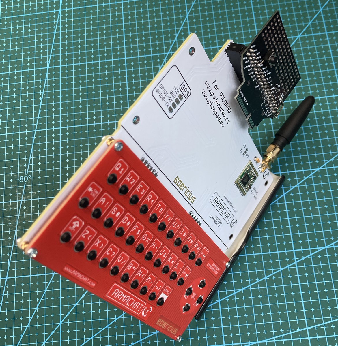 bobricius's tweet image. QWERTY keyboard for #PICOPAD by @pajenicko
-designed for #circuitpython
-boot menu for select apps
-simple on board text editor
-PICO 2 W ready (replaced because original died)
-36 buttons, 6x6 matrix directly to GPIO
(internal keys no working)
-LoRa RFM95 for future #meshtastic