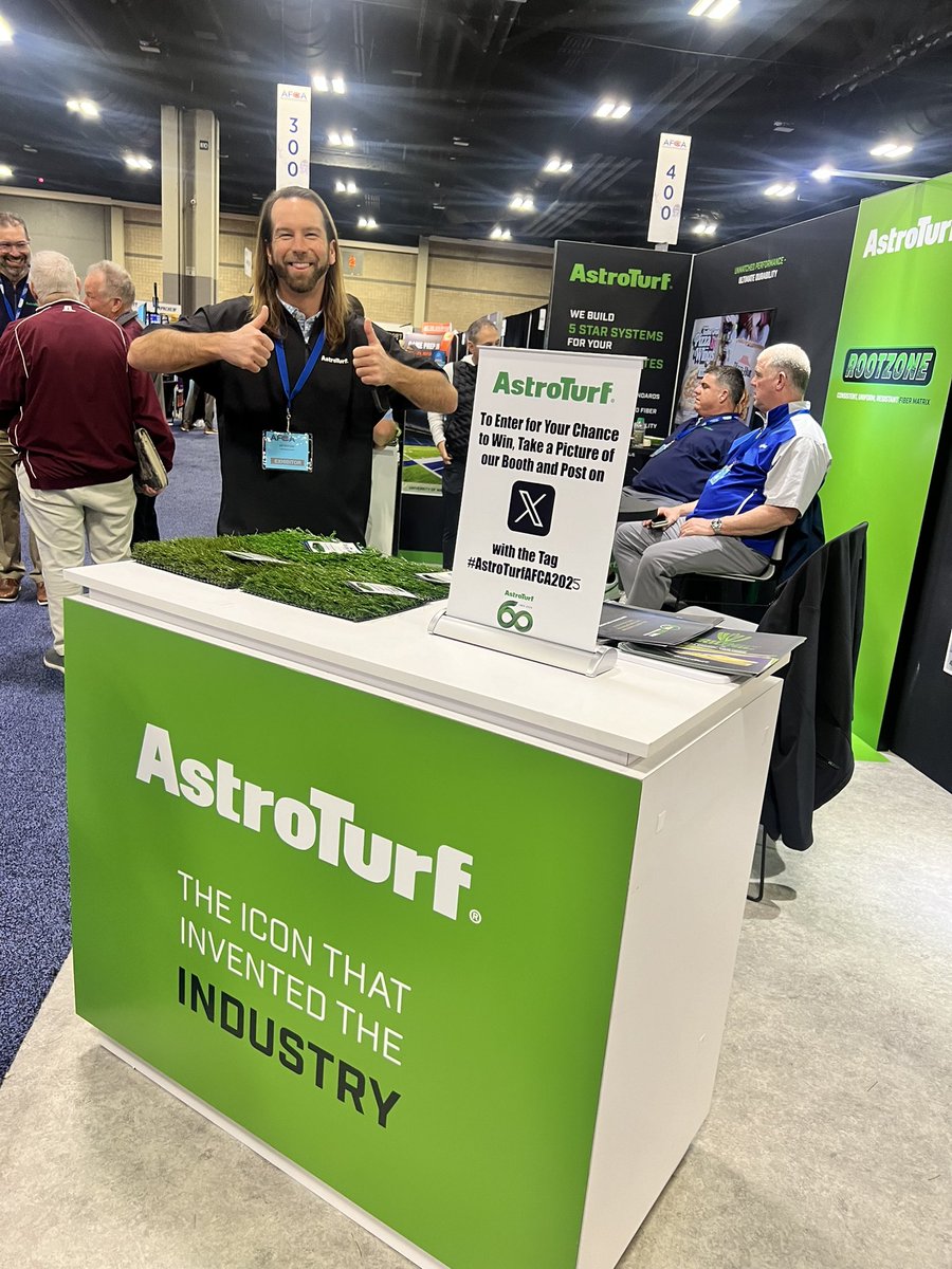 With my guy Mark Staten at AstroTurf booth! Stop on out! #AstroTurfAFCA2025