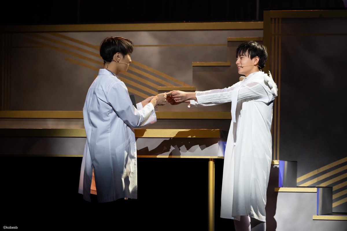 【おしらせ】
#神戸セーラーボーイズ 定期公演vol.3
『なんて素敵にピカレスク』『天使を憐れむ歌。』

公演アンケート受付締切は、
明日 1月14日（火）11:00まで！
▼URLはこちら🔫🪽
forms.gle/1c55xU4Vwx5Xv3…
今後の参考のため、ご観覧いただいた皆様の貴重なご意見・ご感想をお待ちしております✉