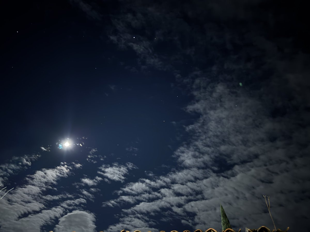 Higaredaa_'s tweet photo. Que bonito el cielito https://t.co/dGHpZmSYkc