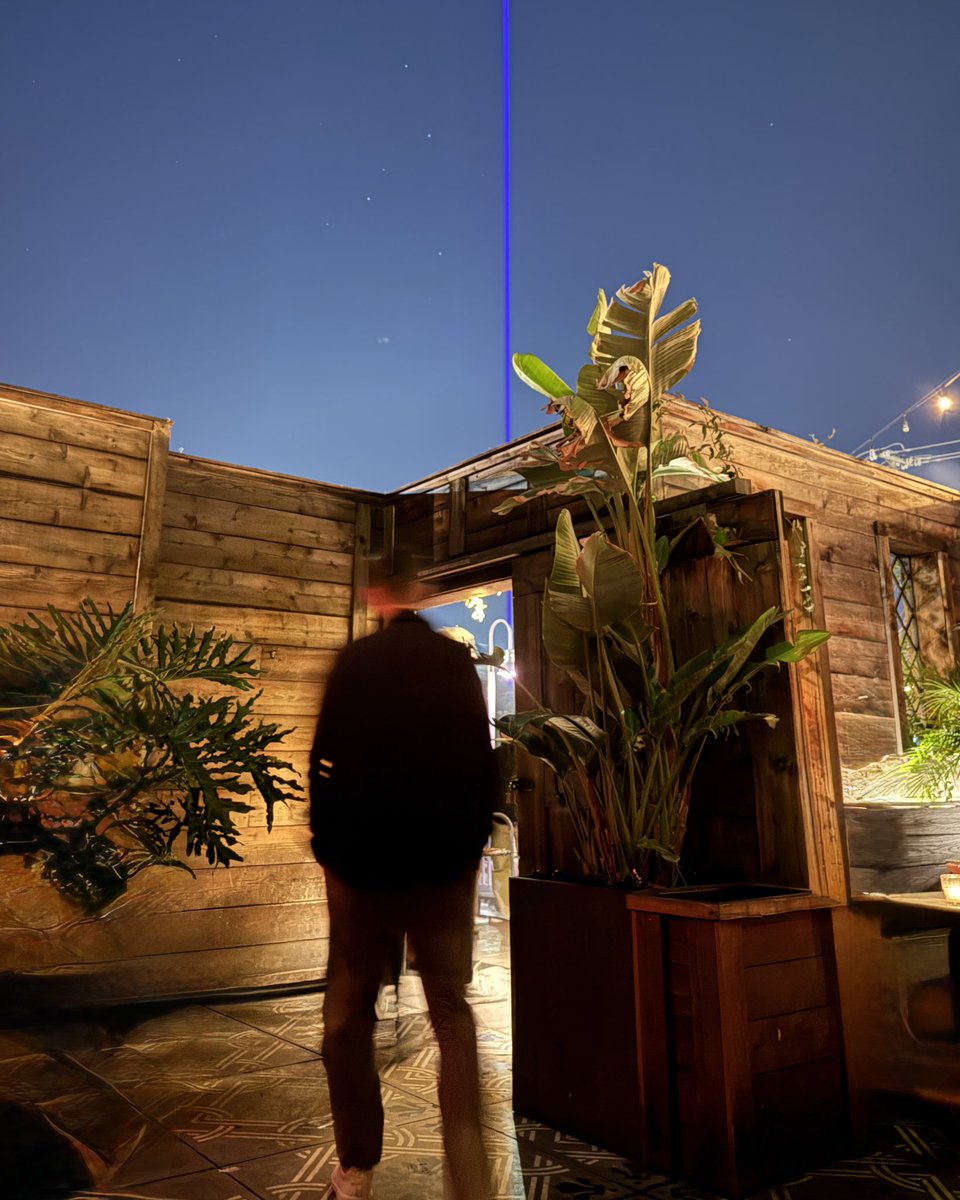 Light it! That makes 7 in a row. And I’m here to say there’s no need for dry January. It’ll only promote heavier drinking in Feb 😝. Relax and grab a cocktail at Snug because the Beam views are phenomenal.